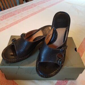 Born Womens Black Leather Sandals, size 8